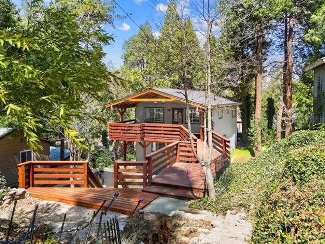 House for sale in Cedarpines Park, California