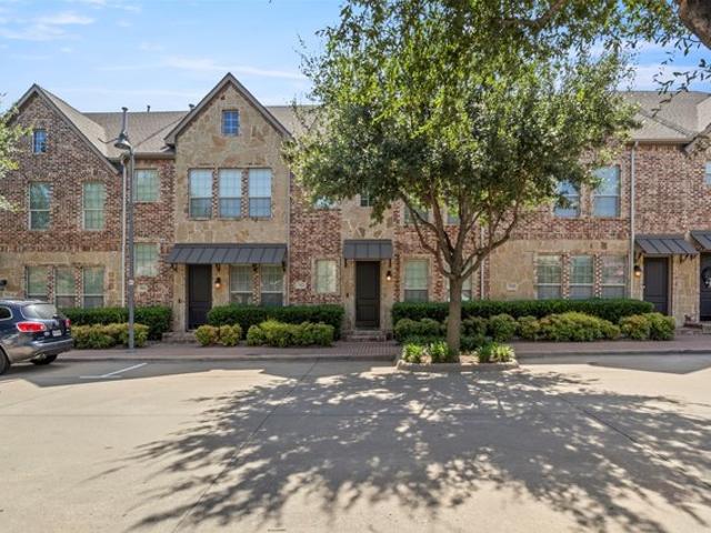 Townhouse for sale in Plano, Texas