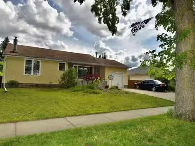 House for sale in Wedgewood, Alberta
