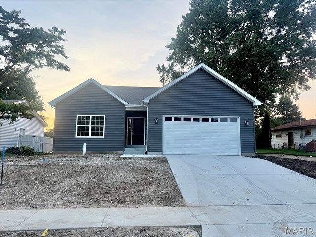 House for sale in Hazelwood, Missouri