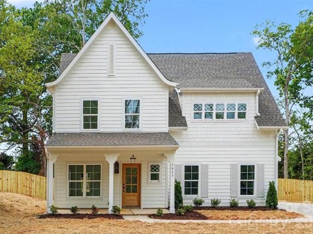 House for sale in Mecklenburg, North Carolina