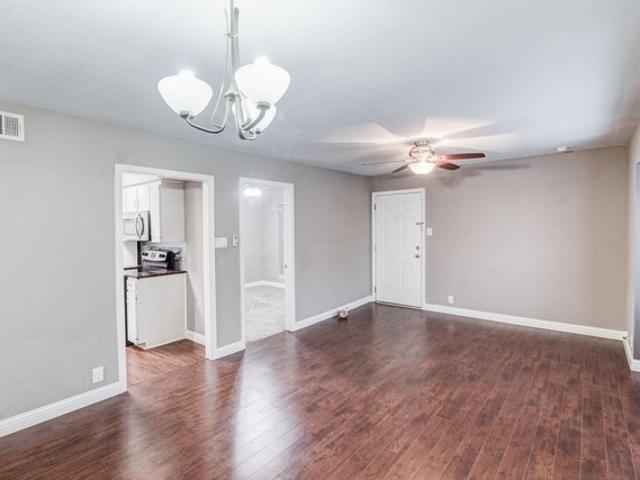 Condo for sale in Dallas, Texas