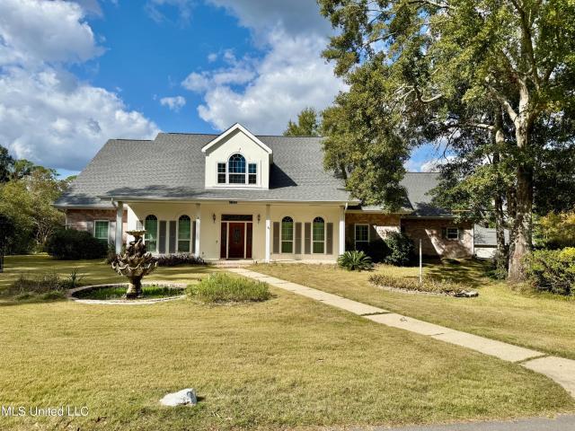 House for sale in Diamondhead, Mississippi