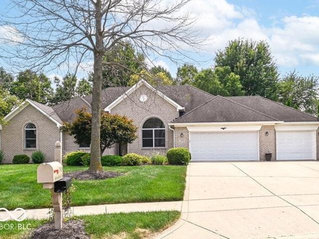 House for sale in Avon, Indiana