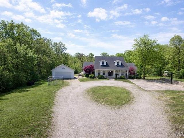 House for sale in Poplar Bluff, Missouri