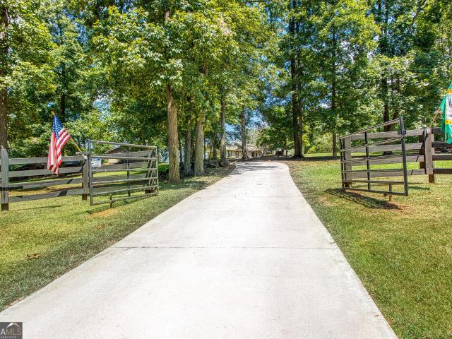 House for sale in Moreland, Georgia