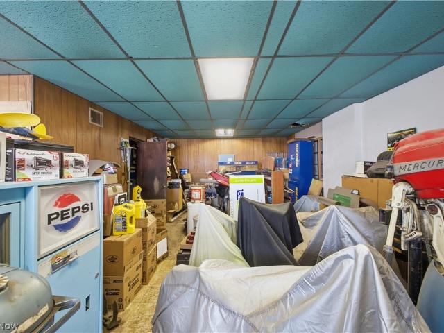 Commercial for sale in Vienna, Ohio