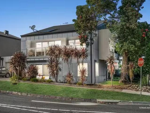 House for rent in Box Hill
