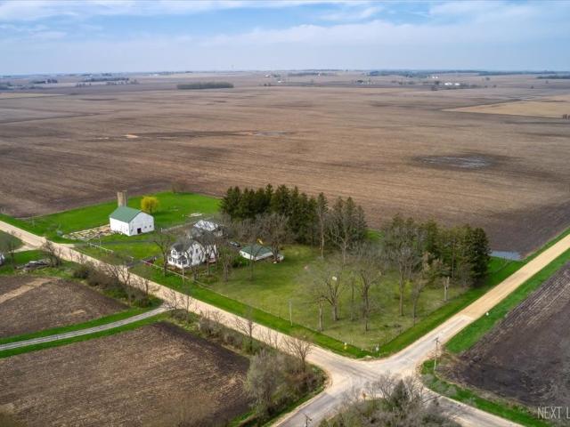 House for sale in Kirkland, Illinois