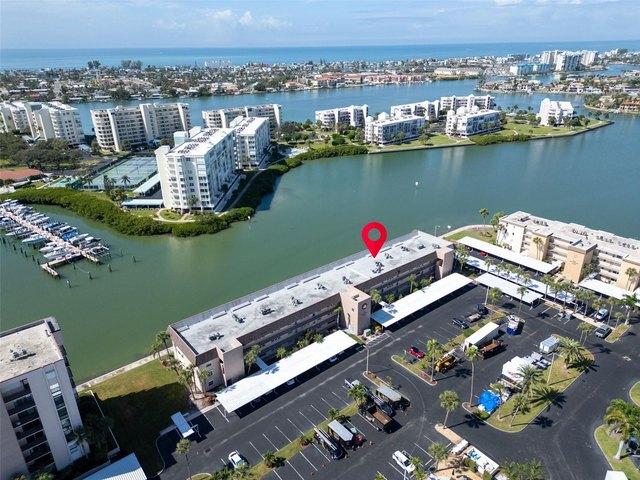 Condo for sale in South Pasadena, Florida
