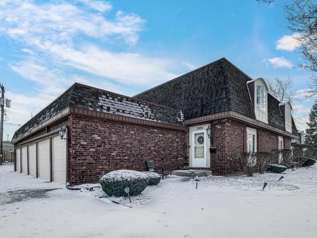 Townhouse for sale in Munster, Indiana