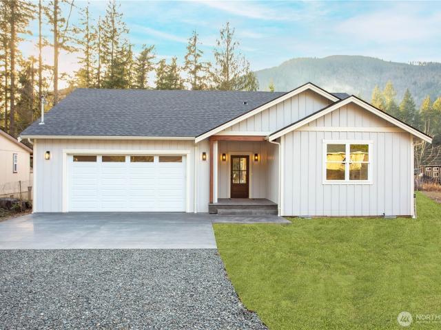 House for sale in Deming, Washington