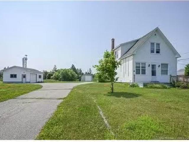 House for sale in Bas-caraquet, New Brunswick