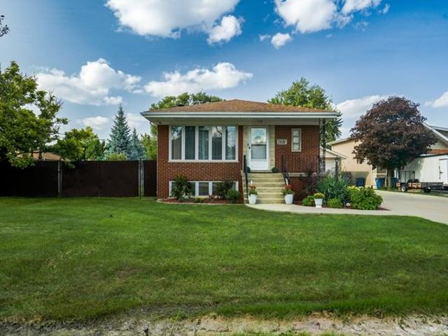 House for sale in Palos Hills, Illinois