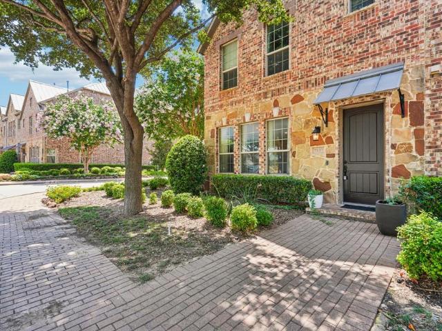 Townhouse for sale in Plano, Texas