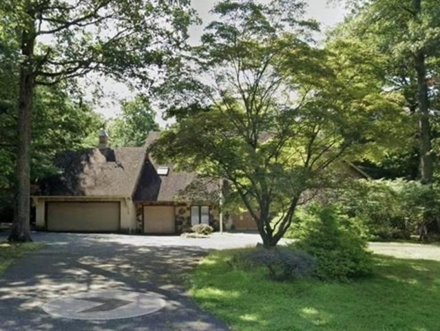 House for sale in Franklin Lakes, New Jersey