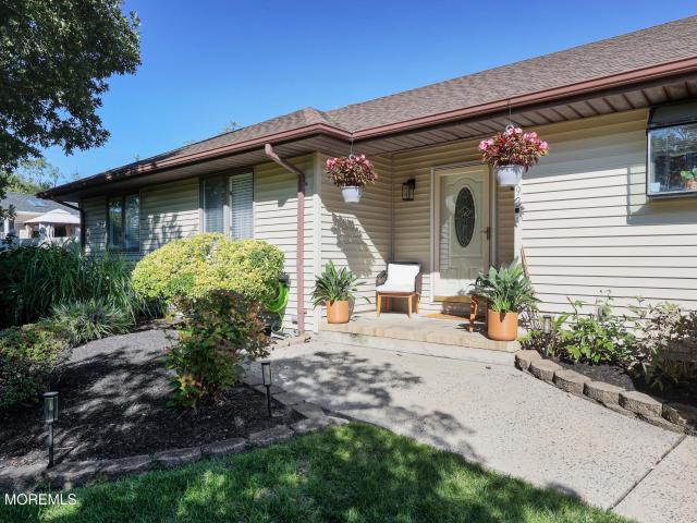 House for sale in Bayview Estates, Toms River