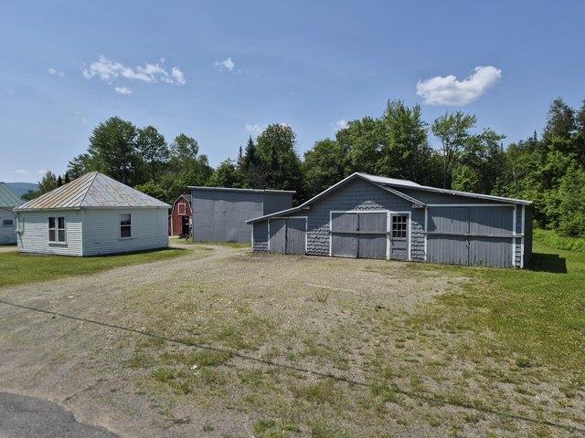 House for sale in Pleasant Ridge, Michigan