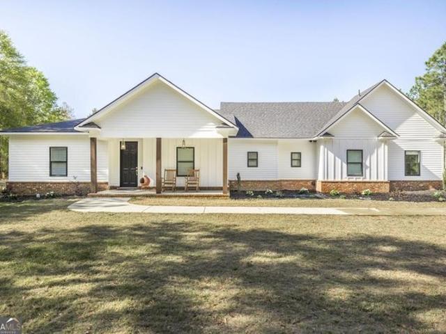 House for sale in Dexter, Georgia