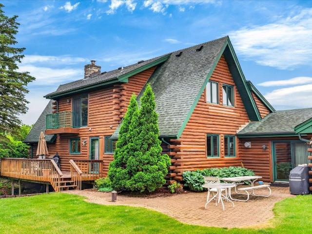 House for sale in Cross Plains, Wisconsin