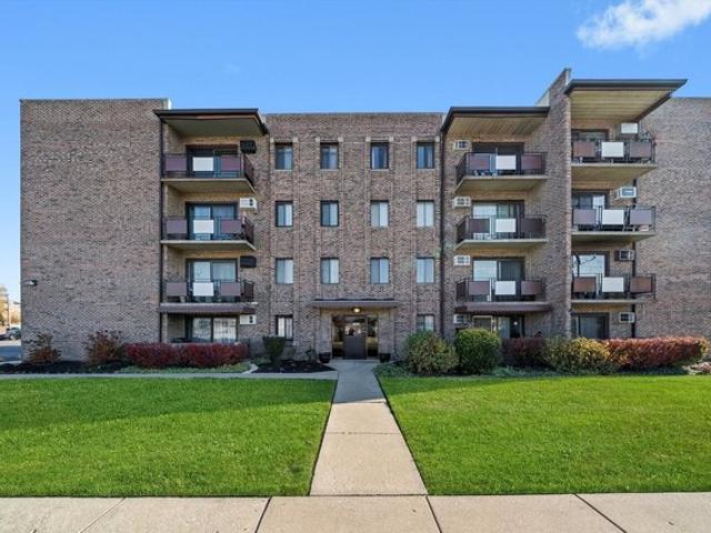 Condo for sale in Bridgeview, Illinois