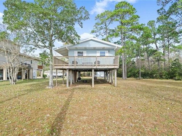 House for sale in Elberta, Alabama