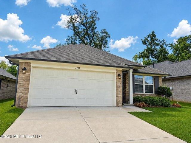 House for sale in Nesbit, Mississippi