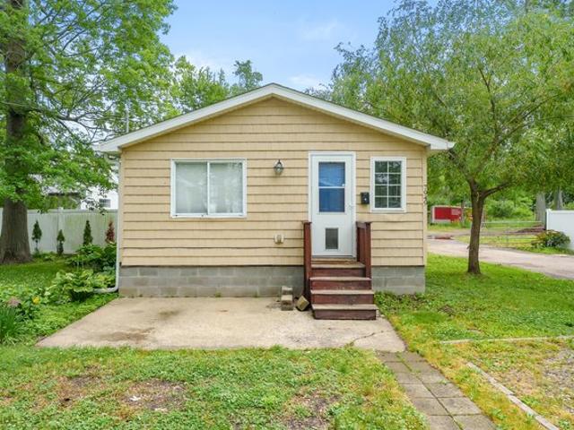 House for sale in Vicksburg, Michigan