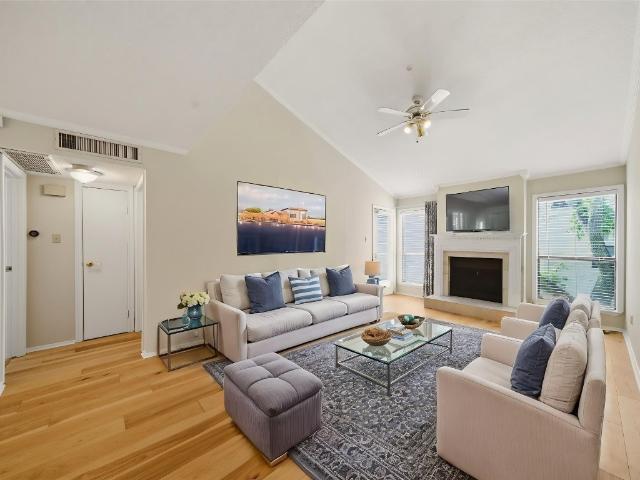 Condo for sale in Harris, Texas