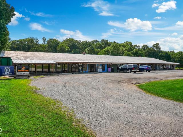 Commercial for sale in Brazil, Indiana