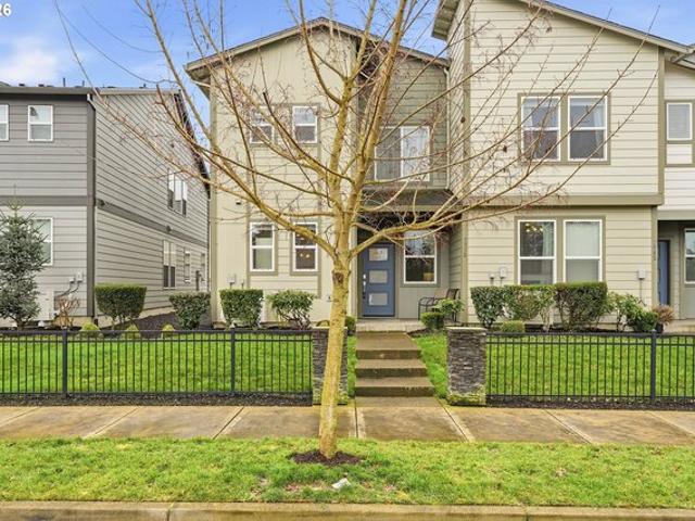 Townhouse for sale in Oregonia