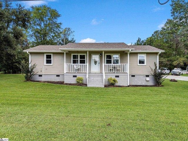 House for sale in Enoree, South Carolina
