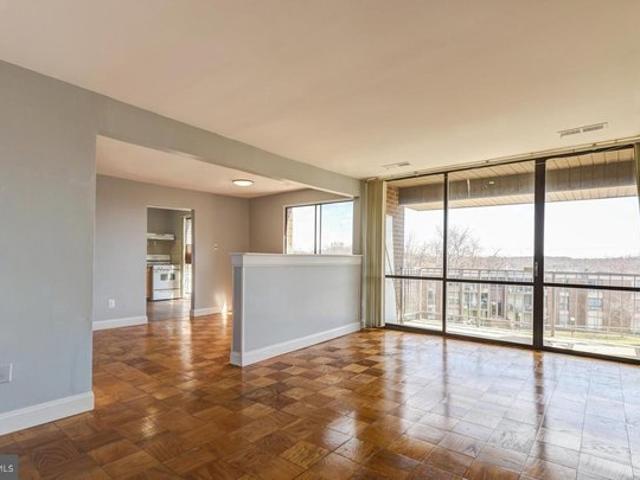 Condo for sale in Hyattsville, Maryland