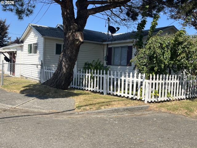 House for sale in Oregonia