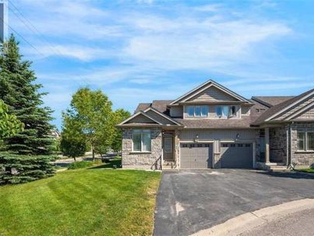 Townhouse for sale in Waterloo, Ontario