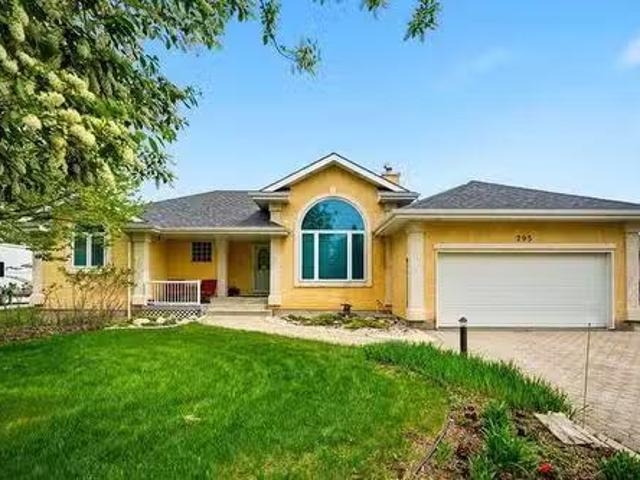 House for sale in Birds Hill, Manitoba