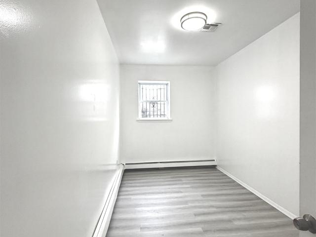 House for sale in Hudson, New Jersey