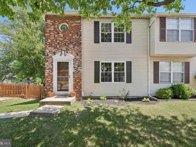 Townhouse for sale in Glen Burnie, Maryland