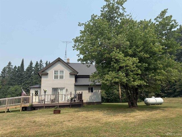 House for sale in Iron Belt, Wisconsin