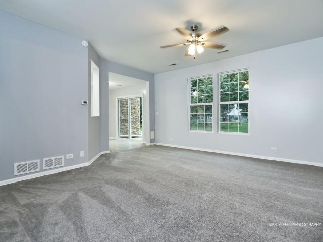 Condo for sale in Mchenry, Illinois