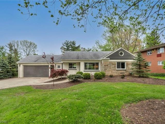 House for sale in Broadview Heights, Ohio