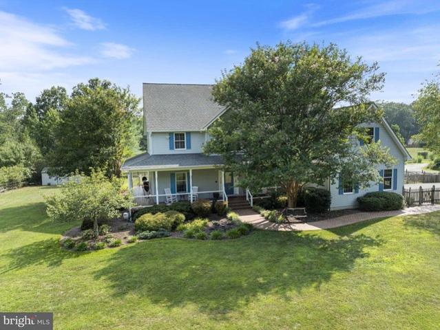 House for sale in White Plains, Maryland