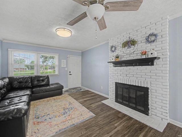 House for sale in Newburgh, Indiana