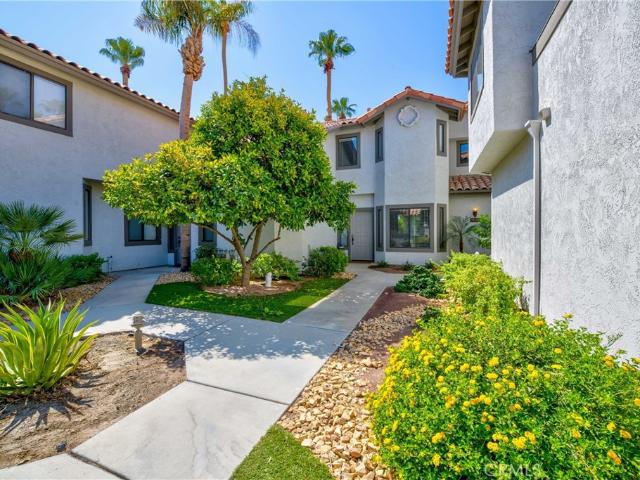 Townhouse for sale in La Quinta, California