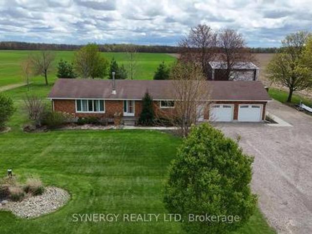 House for sale in Brooke-alvinston, Ontario