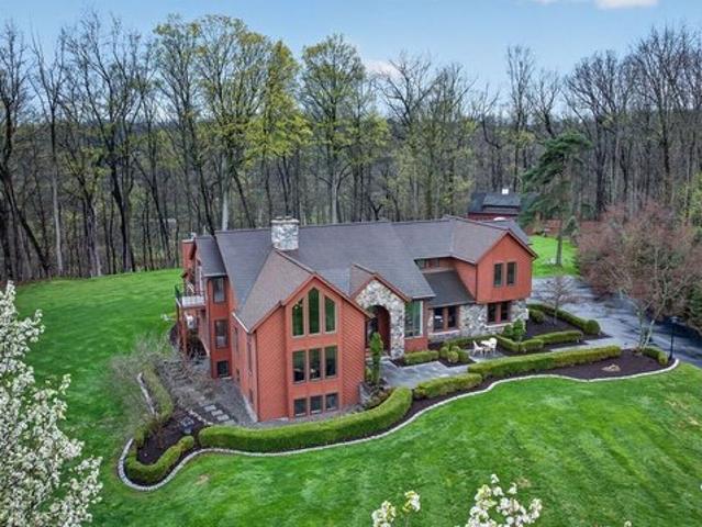 House for sale in Pittsford, New York