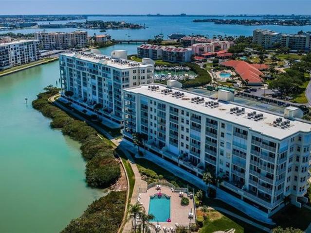 Condo for sale in South Pasadena, Florida