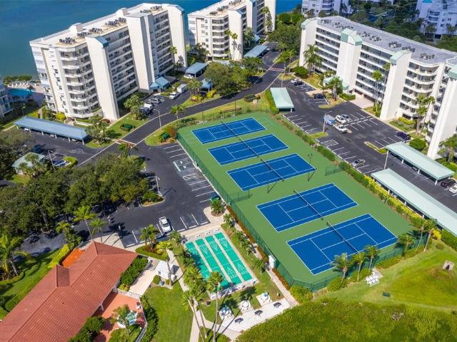 Condo for sale in South Pasadena, Florida