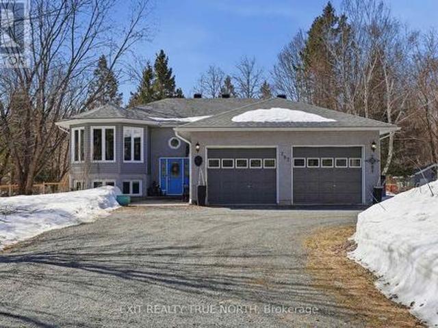 House for sale in Sault Sainte Marie, Ontario