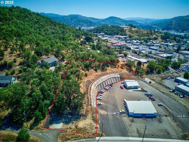 Land for sale in Roseburg, Douglas County